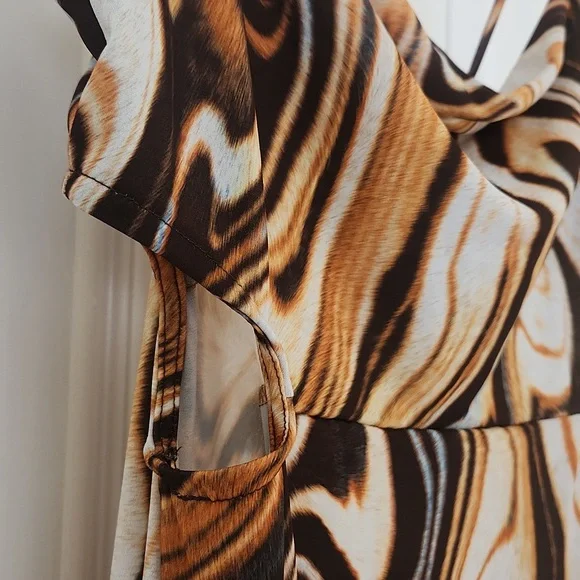 Endless Blue Marble Fitted midi dress - Picture 8 of 11